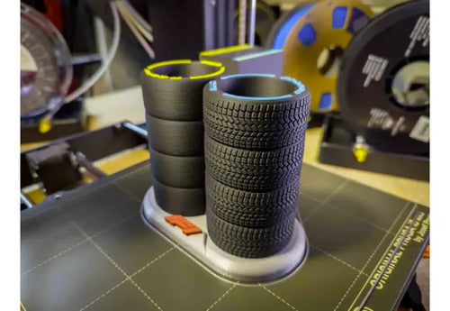 Porta Caneta Pneu F1 — Organizador de Mesa 3D