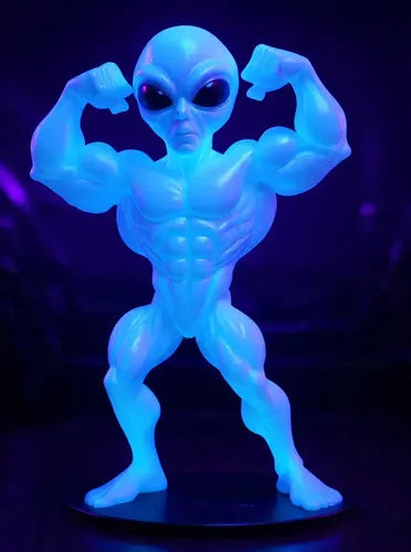 Boneco Alien Musculoso Branco Brilha Na Luz Negra