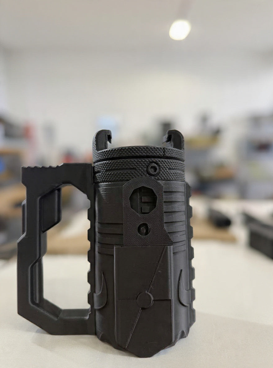 Caneca Tática Porta Lata 250ml – Trilhos Picatinny | Impressão 3D